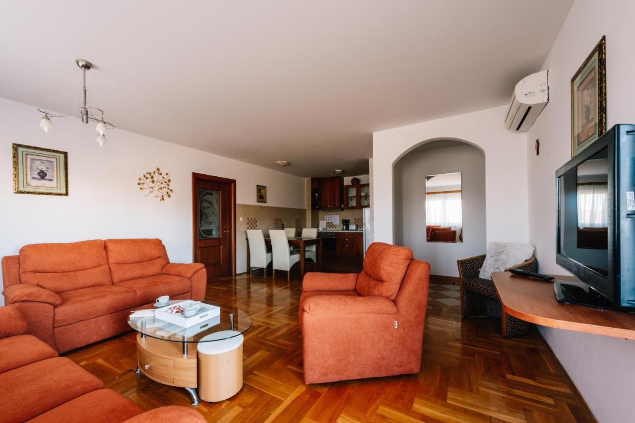 Irish House Medugorje Aparthotel Εξωτερικό φωτογραφία